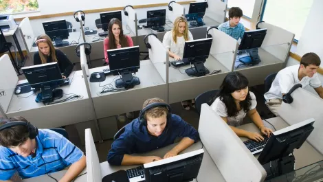 Australian universities must improve student IT systems, study says