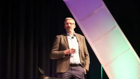 Australia housing values weaken as industrial property holds